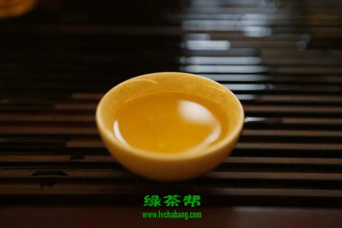 炒茶叶怎么炒出好茶色茶叶怎么炒制才香 绿茶的制作与保存 绿茶说