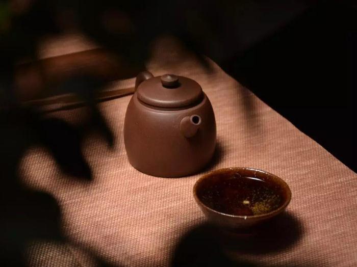 用紫砂壶泡茶有什么好处 用紫砂壶泡茶的好处与坏处