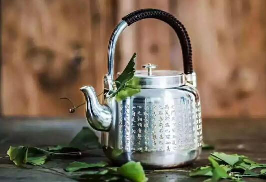 银壶如何正确使用？银壶泡茶好还是煮茶好？